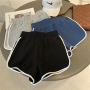 ショートパンツ 短パン 部屋着 ルームウェア レディース 女性 ボトムス ゴムウエスト ショート丈 ミニ丈 ポケット付き サイドライン ブラック グレー ブルー シンプル カジュアル スポーティ ラフ 可愛い キュート おしゃれ 春 夏