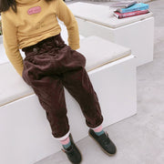 ハイウエストパンツ デザインパンツ コーデュロイ 裏起毛 長ズボン ロングパンツ 子供用 キッズ ボトムス ウエストゴム ポケット 防寒 寒さ対策 暖かい あったかい ぬくぬく 冬 シンプル 無地 単色 ソリッドカラー おしゃれ 可愛い かわいい 女の子 男の子 女児 男児 子供服 子ども服 こども服