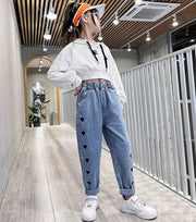 デニムパンツ ロングパンツ キッズ ジュニア 子供 女の子 ガールズ ボトムス ジーンズ 長ズボン ウエストゴム ハート 110 120 130 140 150 カジュアル シンプル お洒落 お出かけ 普段使い 子供服 160