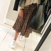 ロングスカート プリーツ加工 レディース 婦人服 ボトムス ミモレ丈 ヒョウ柄 パイソン柄 ヘビ柄 プリント 豹柄 ウェストゴム ハイウエスト 上品 エレガント おしゃれ かわいい ガーリー フェミニン お出かけ オフの日 大人女子