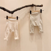 ロングパンツ ベビー キッズ 赤ちゃん 子供服 男の子 女の子 ボトムス イージーパンツ 薄手 レギパン ウエストゴム ユニセックス ハイウエスト 無地 シンプル ナチュラル 動きやすい リラックス カジュアル 新生児 普段着 部屋着 ルームウェア おしゃれ 長ズボン 通園 通学 着替え 普段着 ガールズ ボーイズ 女児 男児 66 73 80 90 着回し ベージュ グレー
