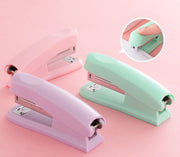 ホッチキス ホチキス ステープラー ハンディタイプ 中型 文具 文房具 事務用品 ステーショナリー 仮綴じ対応 パステルカラー シンプル かわいい 便利 オフィスワーク