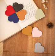 ブックマーク 2個セット 栞 しおり ブックマーカー ハート レザー調 クリップ 本 挟む 見つけやすい かわいい おしゃれ 便利 小説 雑誌 女性 女子 女の子 角 コーナー