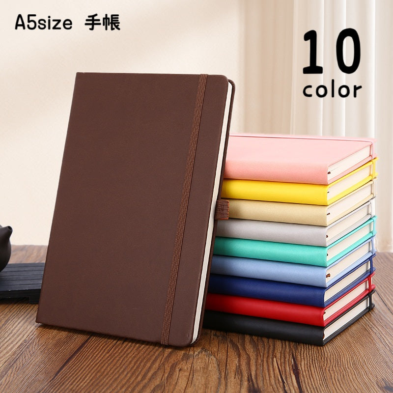 手帳 A5 ミニノート メモ帳 罫線 文房具 ステーショナリー カバー付き 横軸 ダイアリー ミーティング ビジネス 日記帳 合皮カバー 日用品 文具 ゴムベルト ペンホルダー付き 100枚 200ページ 無地 単色 ベーシック シンプル カジュアル 学生 事務用品 仕事 灰 ピンク 黄 黒 赤 青 茶 緑