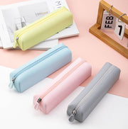 ペンケース 筆箱 ふでばこ ふで箱 筆入れ ペンホルダー 文房具 日用品雑貨 筆記具 文具 シリコン製 小物入れ コスメ収納 シンプル かわいい おしゃれ