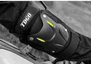 膝プロテクター 肘プロテクター 左右セット バイク用 バイクウェア ニーパット エルボーパット 膝パット 肘パット サバゲー ローラースケート 反射材入り 面ファスナー 取付簡単 サイズ調整可能 プラスチック製 シンプル 通気性 フィット感 立体的 保護 軽量