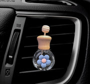 アロマディフューザー瓶 車載 カー用品 車用芳香剤ケース 容量8ml クリップ式 取付簡単 エアコン吹き出し口 花 香水瓶 詰め替え容器