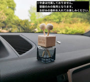 アロマディフューザー瓶 車載 カー用品 車用芳香剤ケース 容量8ml クリップ式 取り付け簡単 エアコン吹き出し口 香水瓶 消臭 詰め替え容器
