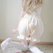 ドロワーズ かぼちゃパンツ ロリータ レディース 可愛い リボン フリル コスプレ衣装 コスチューム ペチコート フリース 秋冬 防寒 暖かい 保温 もこもこ ふわふわ インナー 見せパン ペチパンツ パニエ メイド服 部屋着 ルームウェア ショートパンツ 3分丈 ウエストゴム 甘ロリ ポンポン ウサギの尻尾付き ホワイト 白色 かわいい フリーサイズ 女性 春 秋 冬 ギフト