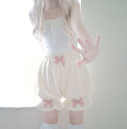 ドロワーズ かぼちゃパンツ ロリータ レディース 可愛い リボン フリル コスプレ衣装 コスチューム ペチコート フリース 秋冬 防寒 暖かい 保温 もこもこ ふわふわ インナー 見せパン ペチパンツ パニエ メイド服 部屋着 ルームウェア ショートパンツ 3分丈 ウエストゴム 甘ロリ ポンポン ウサギの尻尾付き ホワイト 白色 かわいい フリーサイズ 女性 春 秋 冬 ギフト