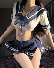 コスプレ衣装 コスチューム 上下セット 2点セット トップス ボトムス セーラー服風 半袖 リボンタイ ミニスカート プリーツスカート ショート丈 ミニ丈 クロップド丈 へそ出し セクシー 可愛い キュート