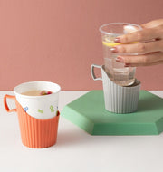 紙コップホルダー 同色6個セット 使い捨てカップ インサートカップ用 紙カップ オフィス 自宅 取っ手付き シンプル おしゃれ スタッキング アウトドア ピクニック キャンプ イベント 行楽 運動会