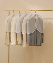 衣類カバー 単品 1枚 洋服カバー ショートタイプ 肩掛け 収納用品 ショルダーカバー 吊り下げ 保管 ほこり除け 埃除け 防塵 防汚 日用品雑貨 衣服 クローゼット スーツ ドレス コート
