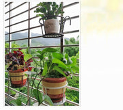 プラントホルダー 同色3点セット 植木鉢 鉢植え 金属製 フック付き 吊り下げ 引っ掛け 省スペース フラワースタンド ガーデニング用品 ベランダー バルコニー 屋外 室内 園芸 ガーデニング 観葉植物 家庭菜園 ハンギングバスケット 園芸ラック 置き台 ラック 手すり シンプル お洒落