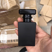 アトマイザー スプレーボトル 詰め替え容器 50ml ガラス アロマ 香水 パフューム 瓶 小分け 消毒液 持ち歩き 携帯用 ミニボトル プッシュ式 無地 クリア シンプル おしゃれ