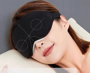 アイマスク 耳栓付き 安眠グッズ トラベルグッズ 立体 3D 男女兼用 シンプル 無地 遮光 バンド調節可能 旅行 睡眠 昼寝 就寝時 仮眠 休憩 長距離バス 飛行機 携帯 自宅 リラックス 便利