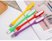 USBライト LEDライト デスクライト USB接続 パソコンライト 小型 小さめ コンパクト 角度調節 持ち運び 携帯 無地 ホワイト ブラック シンプル 便利 カラバリ豊富