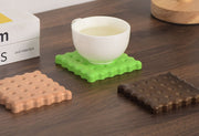 コースター 2枚セット 木製 木 ビスケット クッキー かわいい おしゃれ ユニーク 来客時 普段使い キッチン テーブル