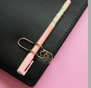 クリップ ペンホルダー ５個セット ペーパークリップ 文房具 書類クリップ メモクリップ メタルカラー シンプル 文具 事務用品 定番 ベーシック かわいい おしゃれ キュート 便利グッズ プレゼント 学校 オフィス 金色 ピンク 銀色