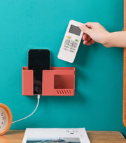 ウォールポケット ウォールケース 小物入れ スマホホルダー リモコンラック 収納用品 壁掛け 粘着式 壁面収納 ケース 穴あけ不要 簡単設置 シンプル