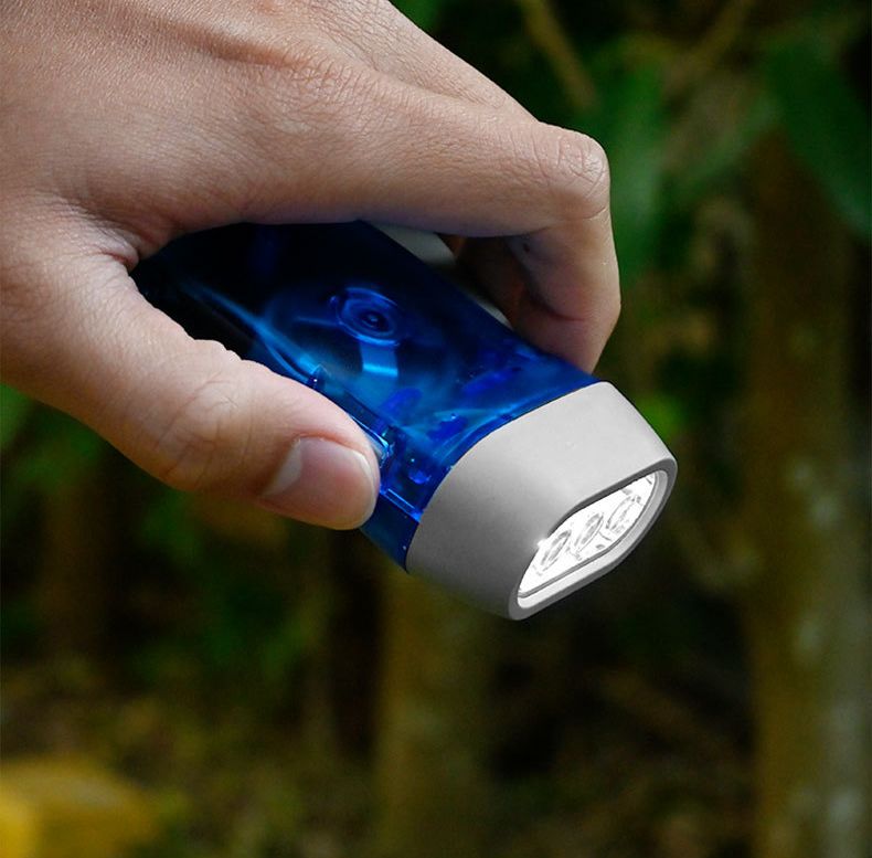 懐中電灯 手動式ライト LEDライト ストラップ付き 握る 蓄電 商品画像3
