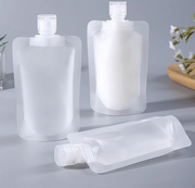 トラベルパウチ トラベルボトル 詰め替え容器 30ml 50ml 100ml シャンプー 化粧水 液体 トラベル 旅行 出張 かさばらない 小分け パウチ容器