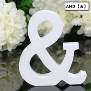 アルファベット オブジェ 置物 単品 1個 A～M ＆ アンド 大文字 英語 木製 自立型 結婚式 ウエディング ウェルカムボード 8cm サイン 表札 インテリア 玄関 リビング 撮影 記念日 シンプル シック ナチュラル かわいい