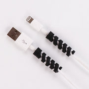 ケーブルプロテクター 充電ケーブル保護カバー 2個セット ケーブルカバー ケーブルガード 断線防止 ツイスト スパイラル くるくる ケーブル保護 USBケーブル 充電ケーブル 家電ケーブル 多用途 シンプル かわいい ソフト やわらかい 白 黒 ピンク 緑 青 黄 灰
