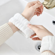 リストバンド 1ペア 左右セット 両手用 洗顔用 手首バンド ウォッシュバンド シンプル かわいい おしゃれ 吸水 もこもこ 袖濡れ防止 伸縮性