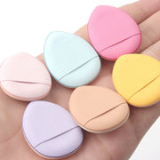 メイクパフ ミニサイズ スポンジ クッション 指用 フィンガーパフ 同色4個セット ファンデーション コンシーラー パウダー リップぼかし しずく型 かわいい おしゃれ メイク道具 お化粧グッズ メイク小物
