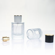 アトマイザー 詰め替え容器 スプレーボトル 30ml 50ml ガラス瓶 ディスペンサー スプレー 香水 小分けボトル ポータブル ミニボトル アロマ フレグランス コロン シンプル おしゃれ 上品 かわいい コンパクト 持ち運び