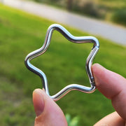 カラビナ 星型 スター キーホルダー 留め具 軽量 可愛い 便利グッズ アウトドア 登山 推し活 旅行 キャンプ 釣り ジョギング 遠足 リュックサック バッグチャーム