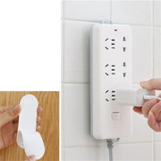 電源タップホルダー 2ペア 2組セット 壁掛け 粘着テープ 取り付け 固定 収納 テープ 貼り付け リモコン 電源タップ ルーター 簡単 便利 スタイリッシュ すっきり アイデアグッズ ホワイト 白