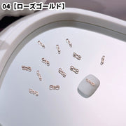 ネイルパーツ ネイル用メタルパーツ デコパーツ デコレーションパーツ 同デザイン20個セット ネイル用品 ネイルグッズ ハンドメイドパーツ リボンモチーフ 立体 ミニ カジュアル フェミニン ガーリー 可愛い キュート おしゃれ ジェルアート ネイルチップ 装飾 指先デコ DIY セルフ用 レジン細工