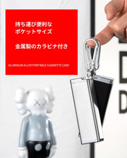 携帯灰皿 ハンディアッシュトレイ 吸い殻入れ 喫煙グッズ 金属製 カラビナ付き 吊り下げ 大容量 小型 軽量 蓋 フタ 持ち運び