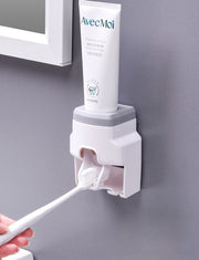 歯ブラシスタンド 歯磨き粉ディスペンサー 歯ブラシ立て 歯ブラシホルダー 歯磨き粉絞り器 歯ブラシ 歯磨き粉 壁掛け 洗面所 浴室 便利 おしゃれ