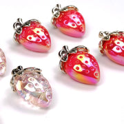 アクセサリーパーツ 4個セット DIY ハンドメイド イチゴ 立体 いちご 苺 ストロベリー フルーツ 樹脂製 チャーム キーホルダー ピアス イヤリング ストラップ ペンダントトップ かわいい レッド ピンク クリア 赤 透明 ころん 大きい 大きめ キュート