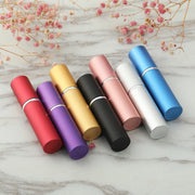 アトマイザー 5ml 香水 詰め替え容器 スプレーボトル 小分け 持ち運び 携帯用 ミニボトル ポータブル 化粧水 旅行 トラベル アロマ フレグランス コロン プッシュ式 メタリック マット つや消し シンプル 上品 おしゃれ 便利 コンパクト