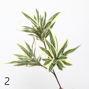 フェイクグリーン 人工観葉植物 造花 1本 単品 緑 リーフ 葉っぱ ドラセナ風 装飾 飾り インテリア小物 枯れない リビング 玄関 トイレ 洗面所 寝室 ガーデン 庭 おしゃれ ナチュラル かわいい