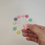 糸通し 10個セット 針糸通し補助 手芸用品 裁縫道具 手縫い 刺繍 ミシン針 ソーイングツール ニードルスレッダー 花 フラワーモチーフ付 可愛い