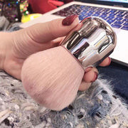 メイクブラシ チークブラシ フェイスブラシ 化粧筆 コスメブラシ ふわふわ おしゃれ かわいい コスメグッズ メイク雑貨 メイク小物 メイク道具 女子力 キュート