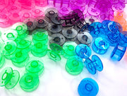 プラスチックボビン 下糸ボビン 50個セット 手芸グッズ ミシン小物 厚型用 透明 クリアカラー ハンドクラフト 裁縫 洋裁