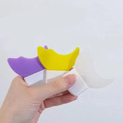 マスカラガード アイメイクアシスト 単品 まつ毛メイク用 アイシャドウシールド 補助 はみ出し防止 ガードツール 多機能アイメイク補助 メイク道具 柔らかい ソフト まつ毛メイク アイシャドウ マスカラ アイライン シールド 洗える 便利グッズ カーブ フィット シンプル 持ち運び 化粧道具 コスメグッズ