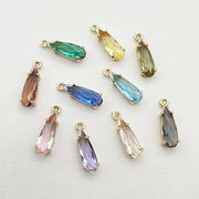 チャーム 同色2個セット アクセサリーパーツ ハンドメイド雑貨 ハンドメイド用品 手芸雑貨 手芸用品 ドロップ型 雫型 ラインストーン 台座付き 半透明 シンプル フェミニン ガーリー 可愛い キュート おしゃれ