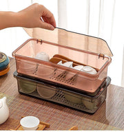 食器収納ボックス カトラリーケース 蓋付き カバー付き 水切り板付き 整理ボックス キッチン用品 箸入れ 長方形 クリア 半透明 防塵 ほこり防止 保管 防水 通気性 スプーン フォーク ティーセット お茶セット 小物入れ 収納 整理整頓 無地 シンプル