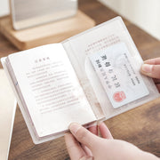 パスポートカバー 4個セット パスポートケース 貴重品ケース 半透明 クリア カードポケット付き 二つ折り 旅行用品 防水 保護 汚れ防止 海外旅行 トラベル
