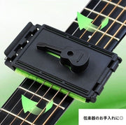 ストリングクリーナー 弦クリーナー 弦掃除 弦楽器用 ギター ベース メンテナンス用品 お手入れ 保護カバー付き 挟む 簡単 ワイパーパッド クロス クリーニング 汚れ取り 清掃 便利