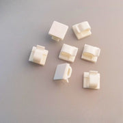 ケーブルクリップ ケーブルホルダー ケーブル固定 同色10個セット ケーブルクランプ コードフック 配線整理 粘着テープ 充電コード イヤホン ヘッドホンコード オフィス デスク周り パソコン周り 挟める シンプル 定番 小さめ ミニ 便利 簡単