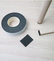 椅子脚テープ 椅子脚パッド 長さ5m 幅5cm 1巻 単品 椅子足 家具保護パッド 滑り止め 防滑 四角形 スクエア 傷防止 騒音対策 貼り付け 粘着式 イス いす キズ 床保護 簡単 便利