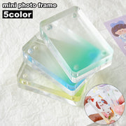 フォトフレーム フォトスタンド 6×4cm ミニ 写真立て チェキ クリア 透明 アクリル 2枚合わせ マグネット 両面 グラデーションカラー 可愛い コンパクト 小さめ 推し活 ハンドメイド 記念品 贈り物